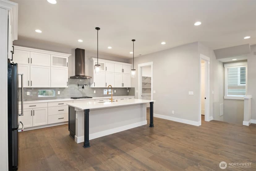 Property photo for 13025 75th Place S, Seattle photo 8