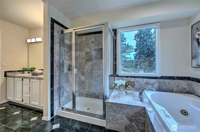 Property photo for 13133 Ne 74th Street, Kirkland photo 24