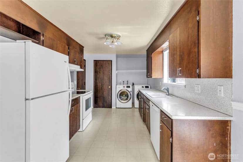 Property photo for 5029 80th Avenue Ct E, Fife photo 11
