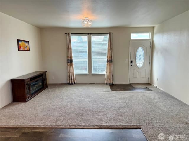 Property photo for 607 37th Street Se #99a, Auburn photo 2