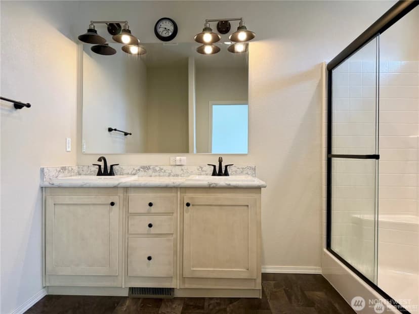 Property photo for 607 37th Street Se #99a, Auburn photo 8