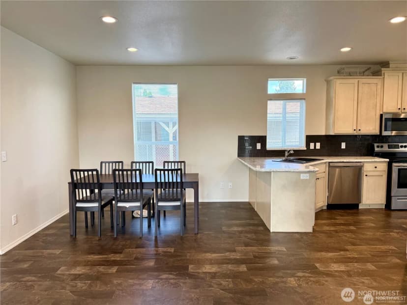 Property photo for 607 37th Street Se #99a, Auburn photo 6