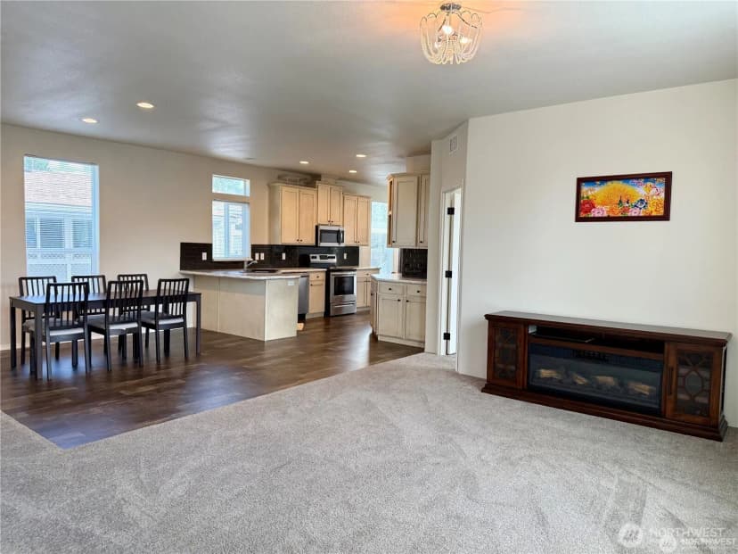 Property photo for 607 37th Street Se #99a, Auburn photo 3
