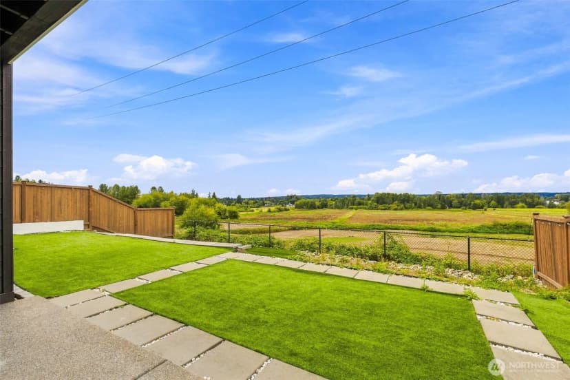 Property photo for 9322 76th Avenue Ne, Marysville photo 14