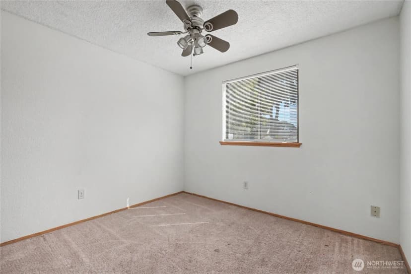 Property photo for 230 145th Street Ct E, Tacoma photo 11