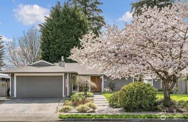 Property photo for 10509 Ne 197th Street, Bothell photo 2