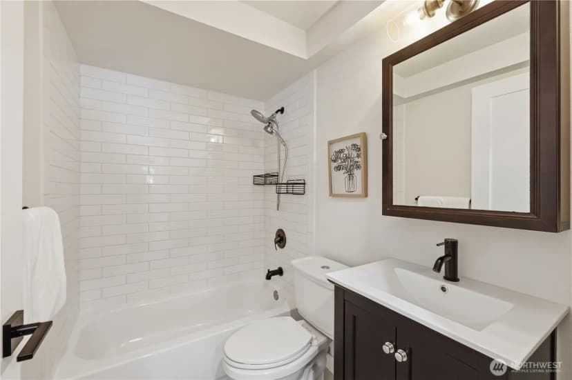 Property photo for 13725 Ne 70th Place, Redmond photo 13