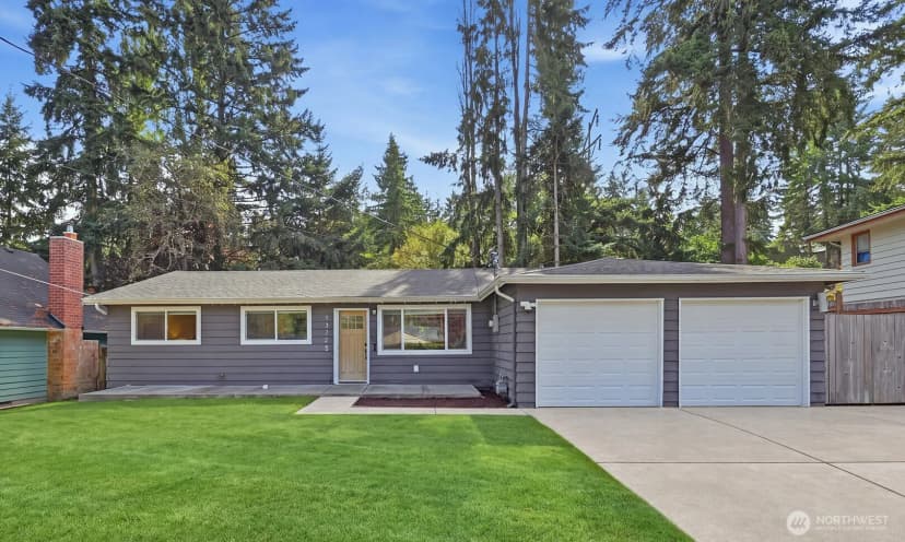 Property photo for 13725 Ne 70th Place, Redmond photo 30