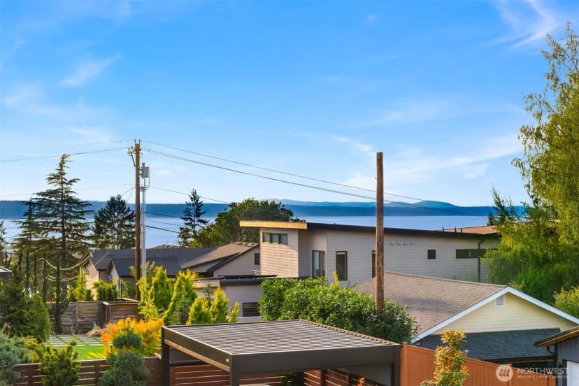 Property photo for 715 Spruce Street, Edmonds photo 18