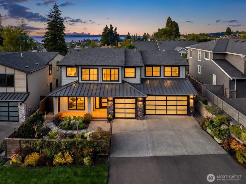 Property photo for 715 Spruce Street, Edmonds