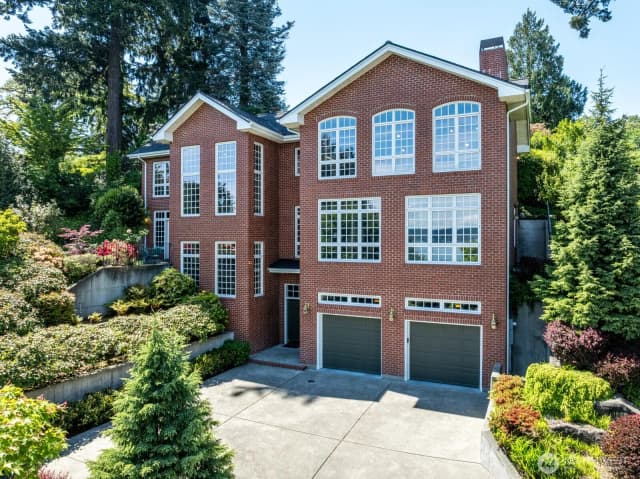 Property photo for 6681 Ne Windermere Street, Seattle
