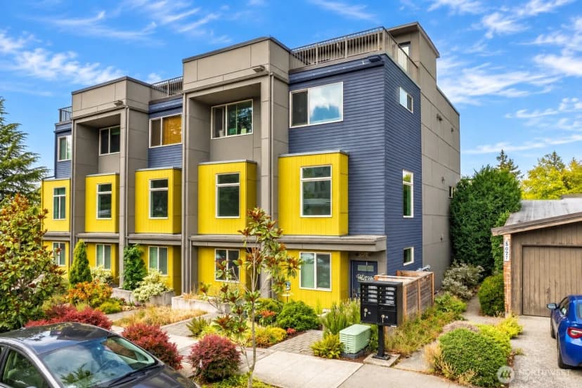Property photo for 5021 Sand Point Place Ne #e, Seattle