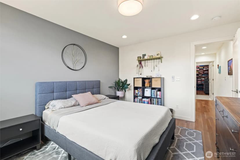 Property photo for 5021 Sand Point Place Ne #e, Seattle photo 12