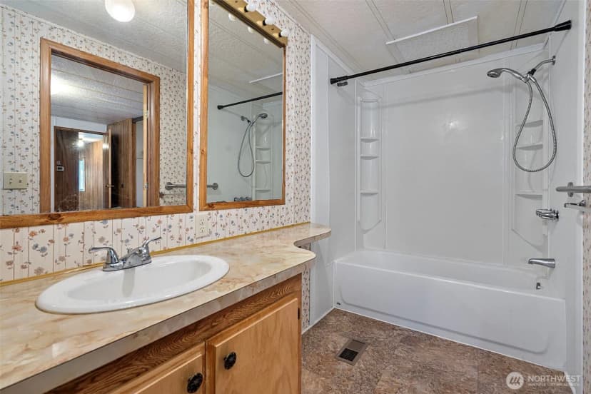 Property photo for 9111 66th Avenue Nw, Gig Harbor photo 16