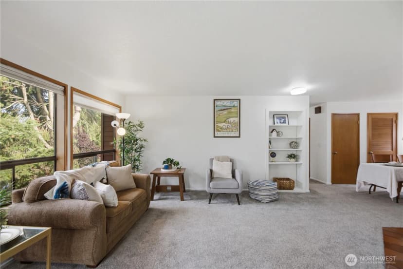 Property photo for 15525 6th Avenue Sw #12, Burien photo 13