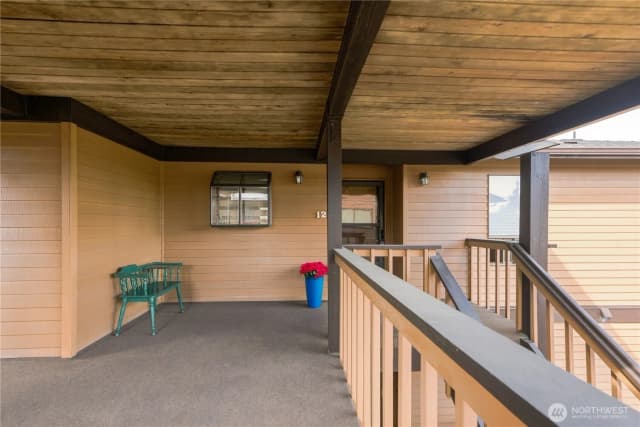 Property photo for 15525 6th Avenue Sw #12, Burien photo 2