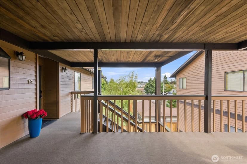 Property photo for 15525 6th Avenue Sw #12, Burien photo 26