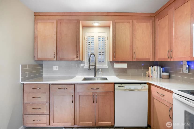 Property photo for 510 Forsyth Lane #210, Edmonds photo 6