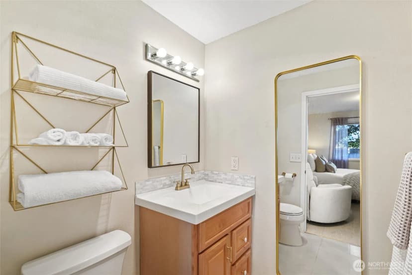 Property photo for 510 Forsyth Lane #210, Edmonds photo 22