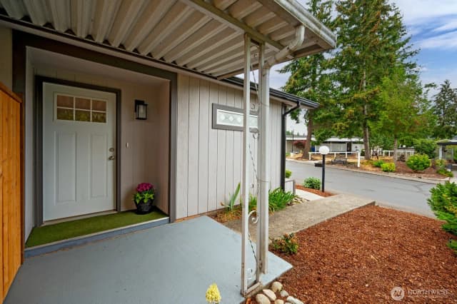 Property photo for 201 Union Avenue Se #13, Renton photo 5