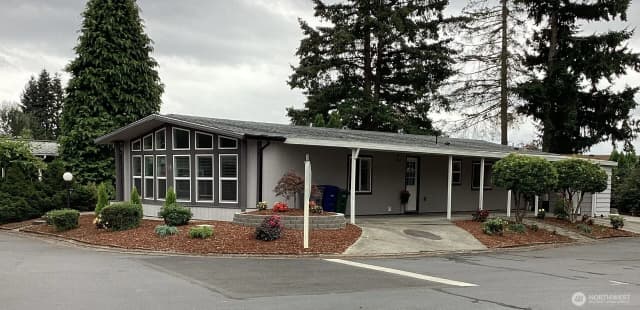 Property photo for 201 Union Avenue Se #13, Renton photo 2