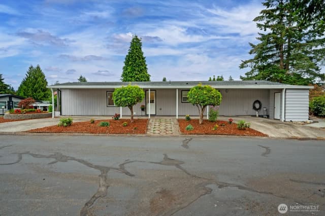 Property photo for 201 Union Avenue Se #13, Renton photo 3