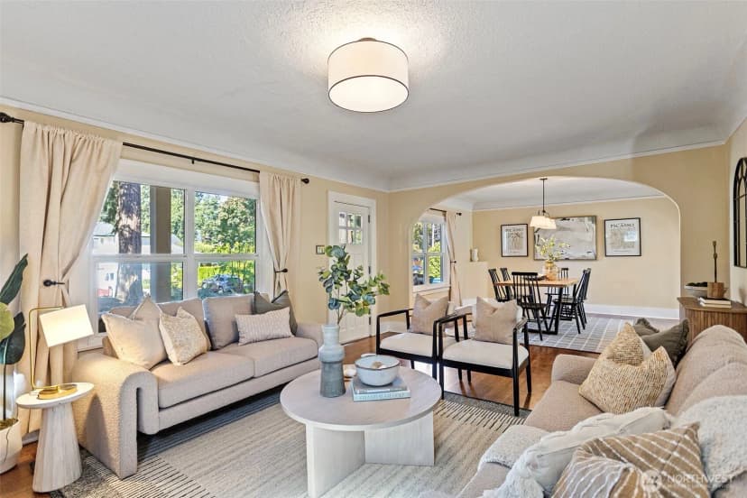 Property photo for 15520 Burke Avenue N, Shoreline photo 8