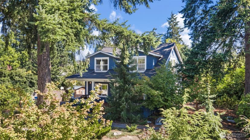 Property photo for 15520 Burke Avenue N, Shoreline photo 2