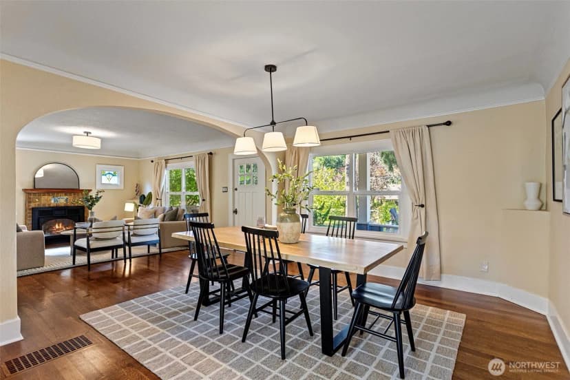 Property photo for 15520 Burke Avenue N, Shoreline photo 10