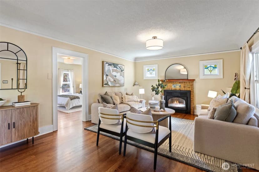 Property photo for 15520 Burke Avenue N, Shoreline photo 6