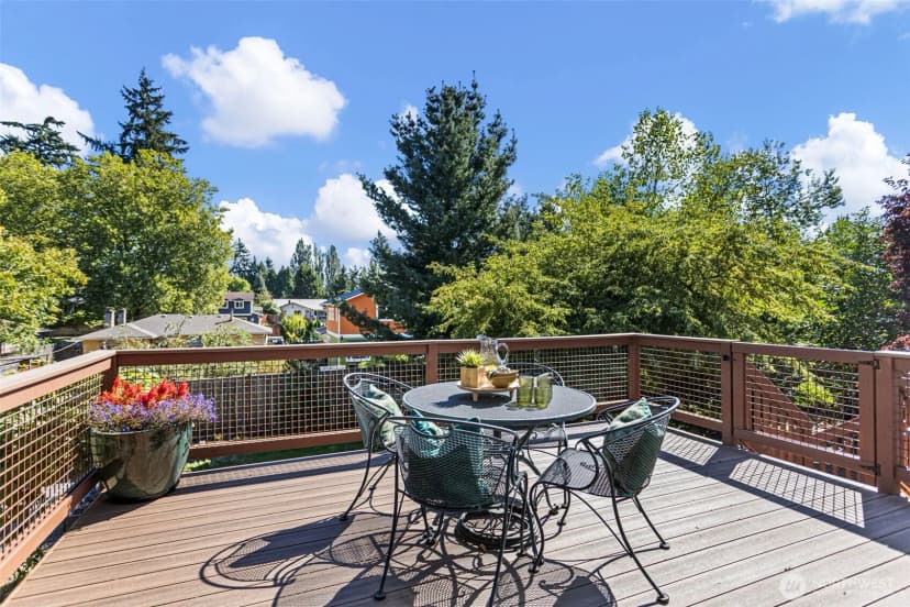 Property photo for 15520 Burke Avenue N, Shoreline photo 14