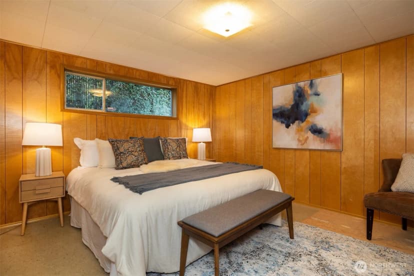 Property photo for 9815 Roosevelt Way Ne, Seattle photo 31