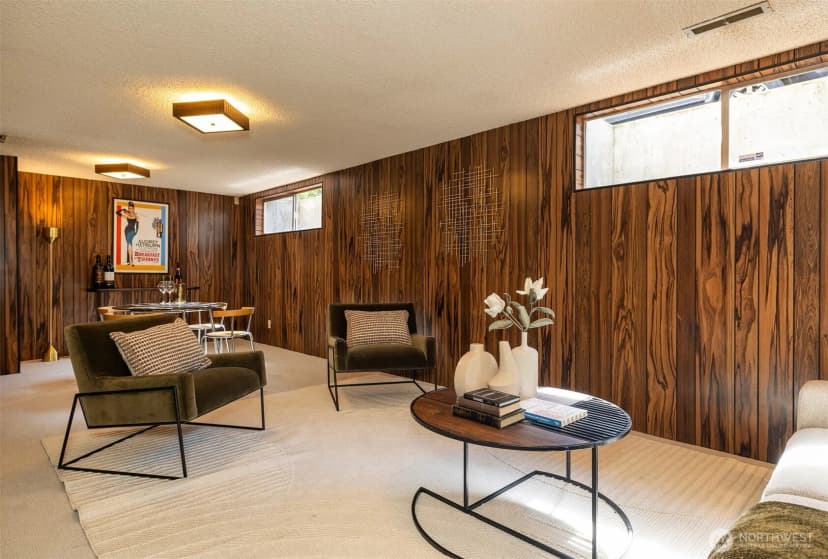 Property photo for 9815 Roosevelt Way Ne, Seattle photo 29