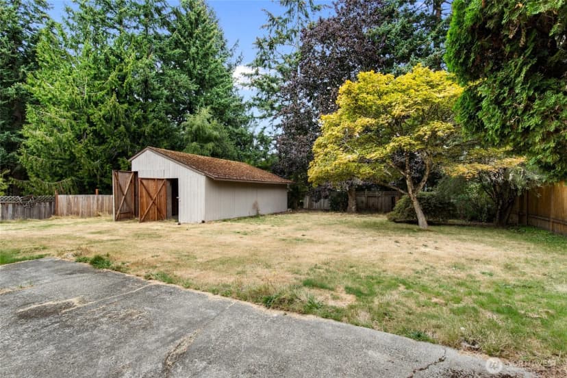 Property photo for 8618 Ne 137th Street, Kirkland photo 37