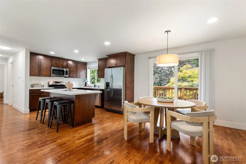 Property photo for 8618 Ne 137th Street, Kirkland photo 11