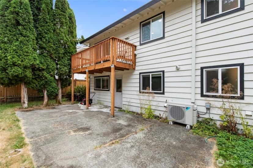 Property photo for 8618 Ne 137th Street, Kirkland photo 35