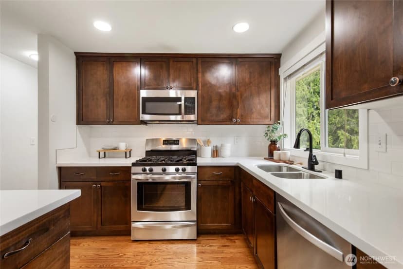 Property photo for 8618 Ne 137th Street, Kirkland photo 14