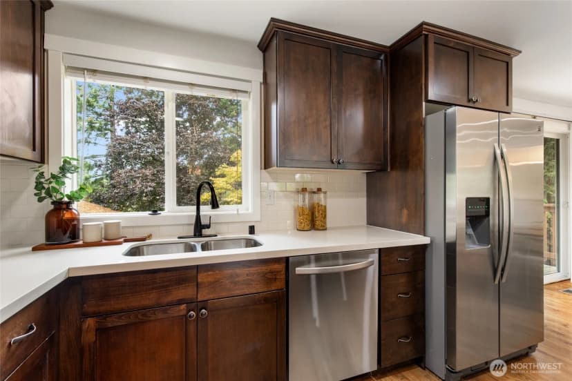 Property photo for 8618 Ne 137th Street, Kirkland photo 15