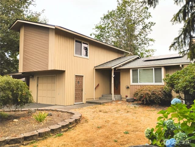 Property photo for 15103 Westmore Drive E, Puyallup