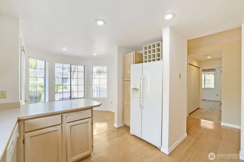 Property photo for 10063 Wallingford Avenue N, Seattle photo 20