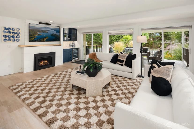 Property photo for 16207 Ne 165th Street, Woodinville photo 12