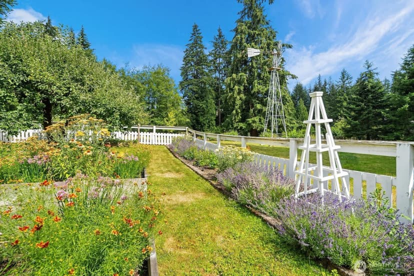 Property photo for 16207 Ne 165th Street, Woodinville photo 18