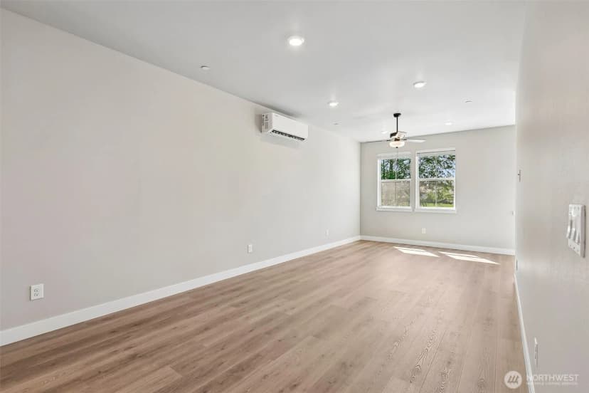 Property photo for 8931 172nd Street Ne, Arlington photo 4