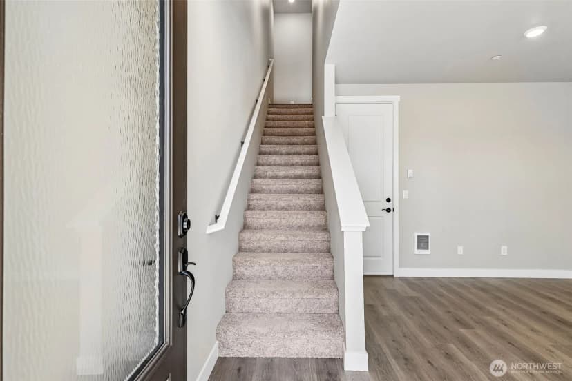 Property photo for 8931 172nd Street Ne, Arlington photo 3