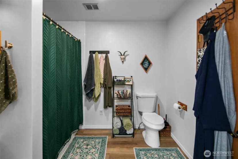 Property photo for 2214 Nw Columbia Avenue, East Wenatchee photo 22