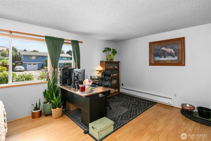 Property photo for 2214 Nw Columbia Avenue, East Wenatchee photo 7