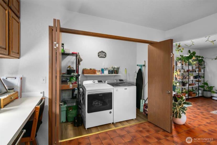 Property photo for 2214 Nw Columbia Avenue, East Wenatchee photo 25