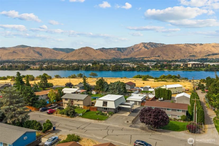 Property photo for 2214 Nw Columbia Avenue, East Wenatchee photo 40