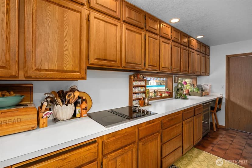 Property photo for 2214 Nw Columbia Avenue, East Wenatchee photo 11