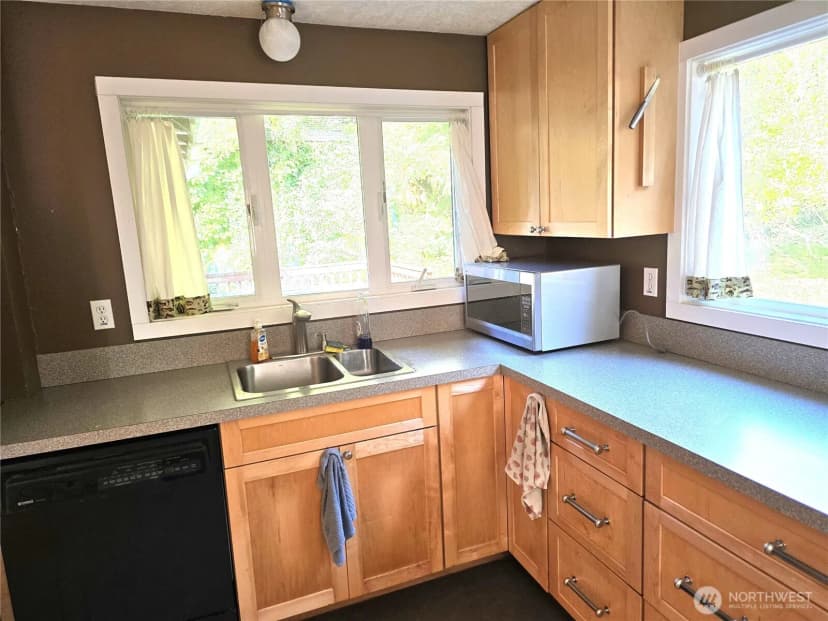 Property photo for 508 Cedar Street Ne, Ilwaco photo 14